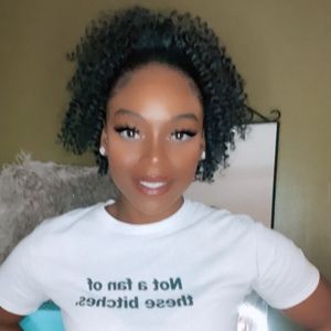 Meet your Posher, Shanelle